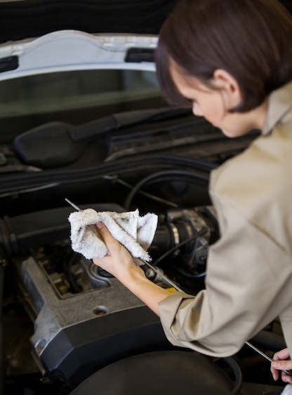 Подготовка к замене фильтра воздуха салона